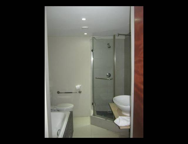 3 BEDROOM APARTMENT TO LET IN POINT WATERFRONT